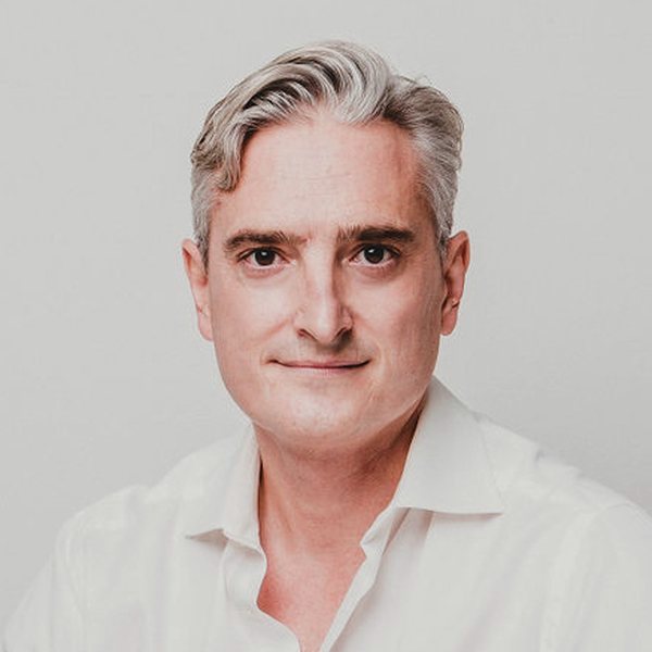 OA Dr. Alexander Butz